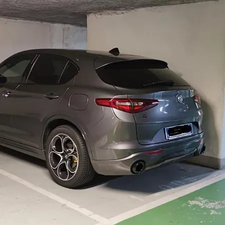 Exclusive Panoramic Sea View In Victoria アパート