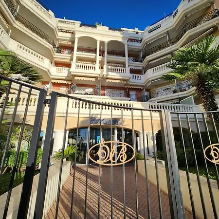 Exclusive Panoramic Sea View In Victoria *